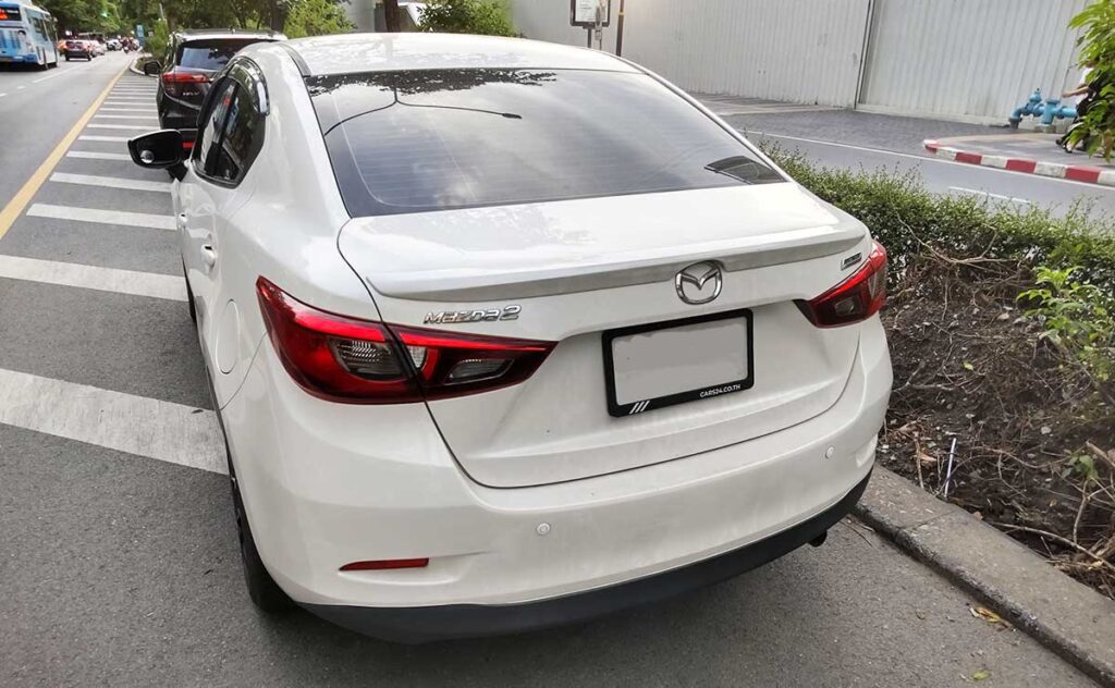 Mazda2sedan_マツダ2セダン